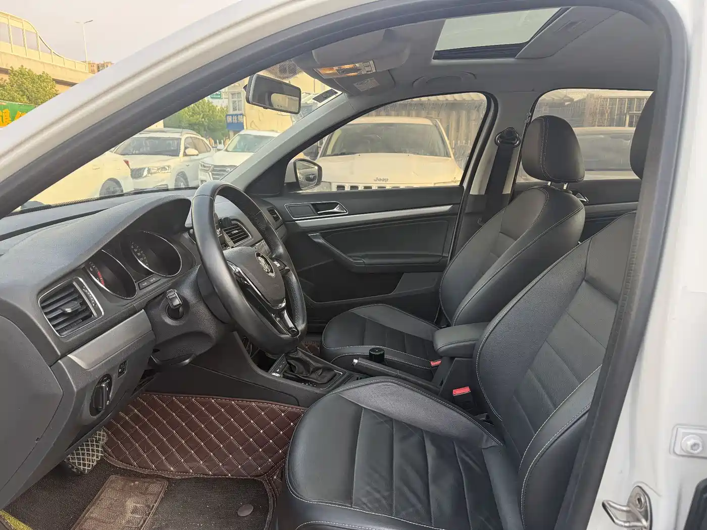 Volkswagen Lavida 2019 Lavida Start 1.5L Auto Trend (China VI) фото 4
