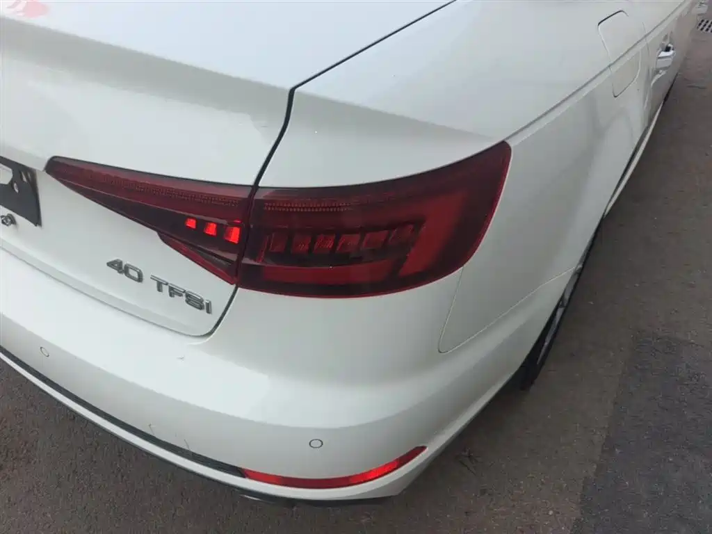 Audi A4L 2018 30th Anniversary 40 TFSI Fashion фото 8