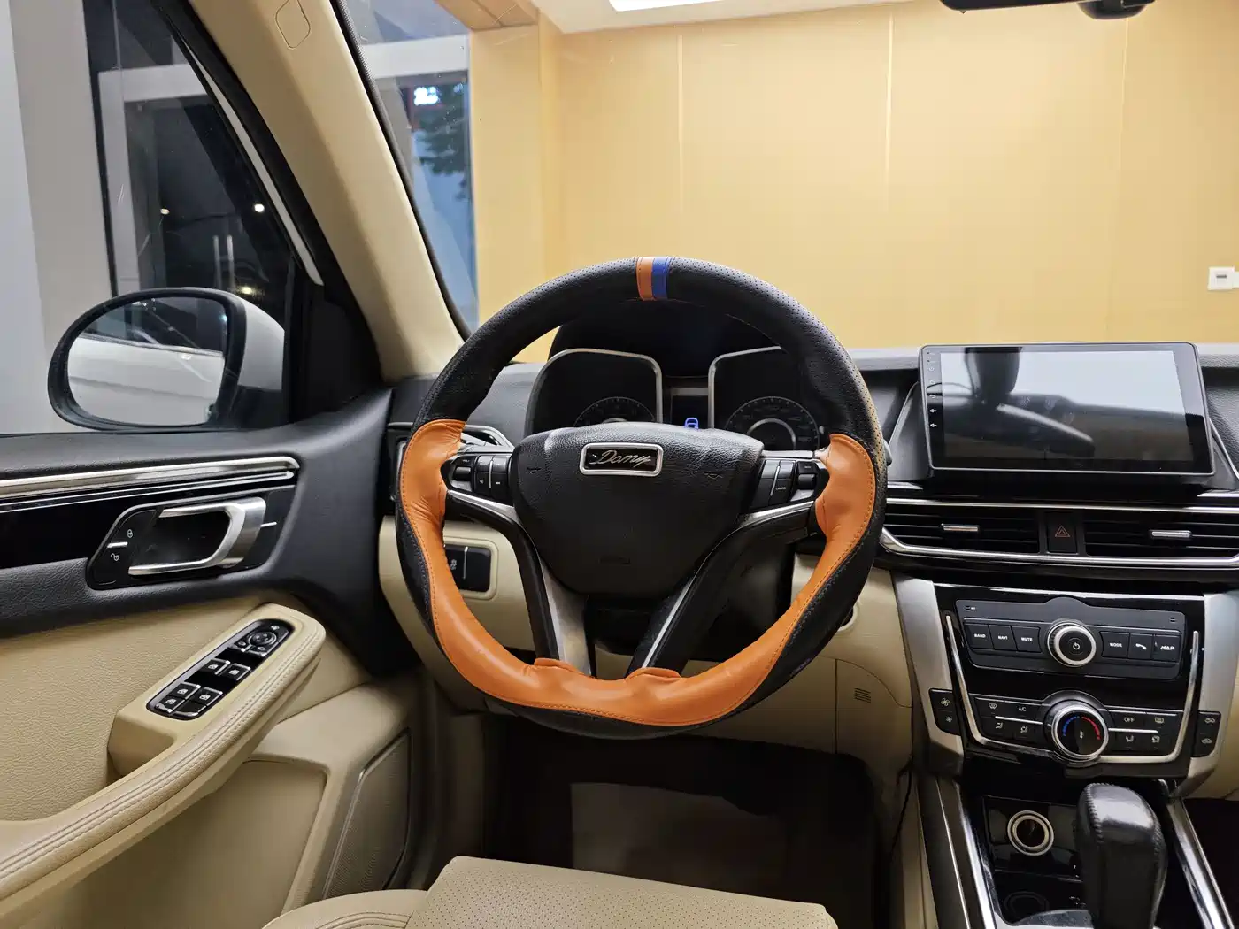 Zotye Damai X5 2016 2017 Upgrade 1.5T CVT Magistrate