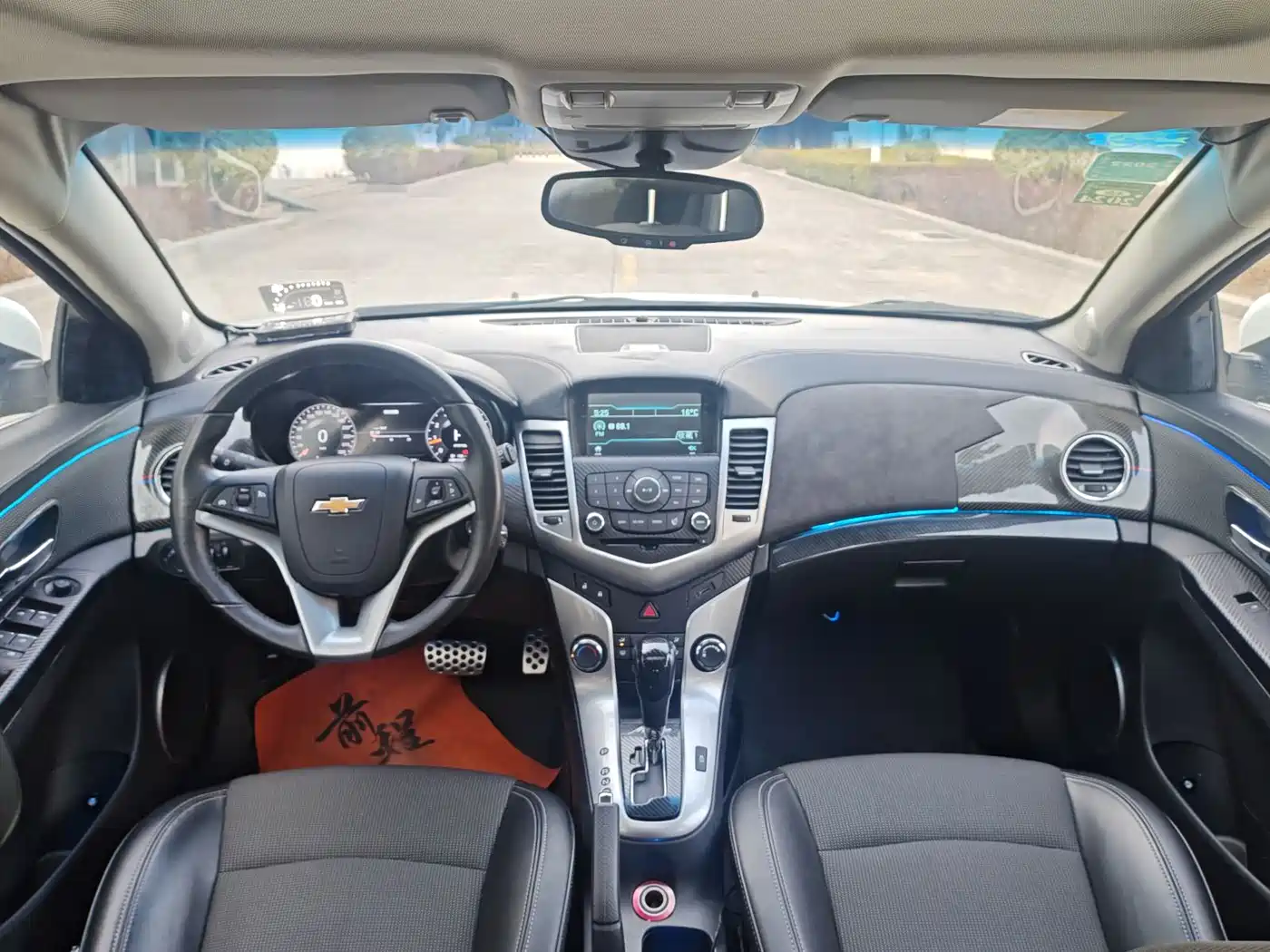 Chevrolet Cruze 2013 Hatchback 1.6T Automatic Flagship фото 10