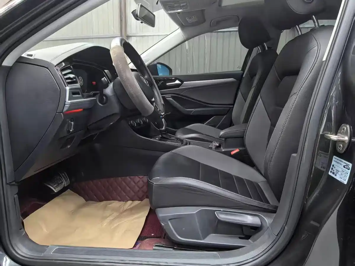 Volkswagen Sagitar 2021 280TSI DSG Surpassing Edition фото 16