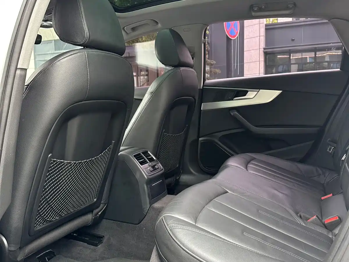 Audi A4L 2019 40 TFSI Fashion (China V) фото 6