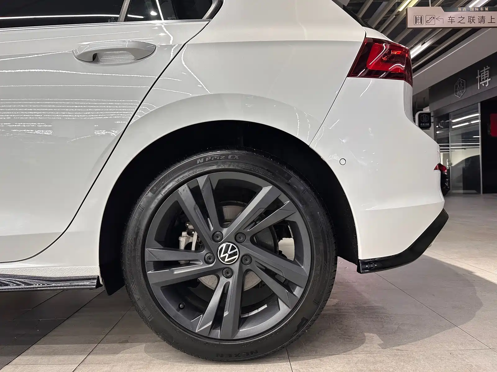 Фото 20 - Volkswagen Golf