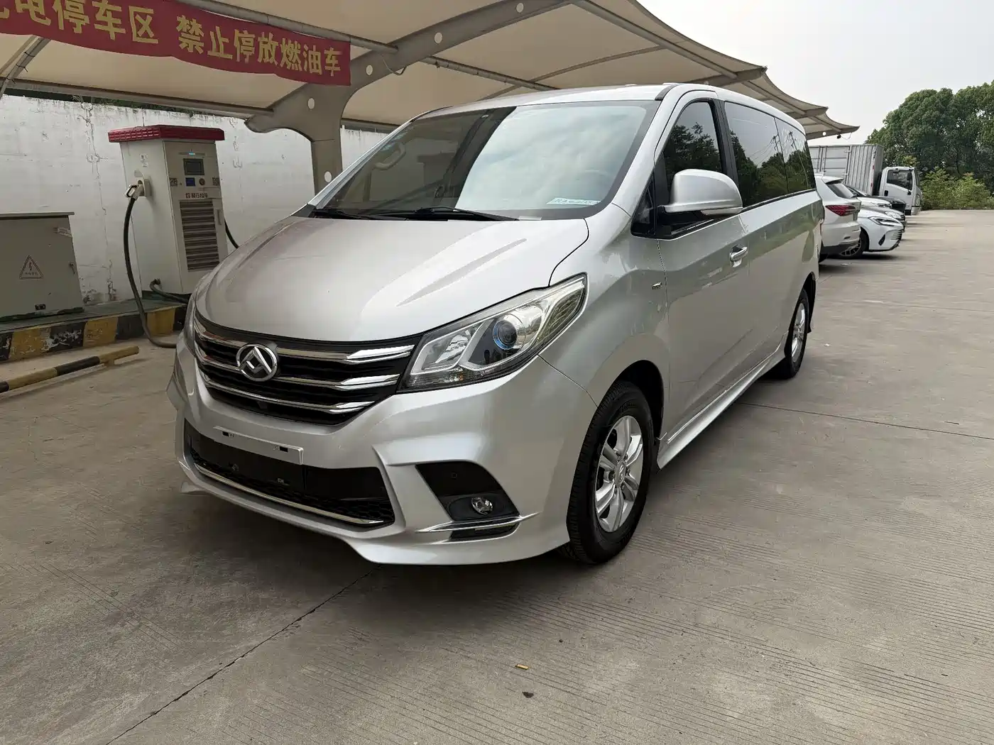 SAIC Maxus G10 2019 Facelift PLUS 2.0T Automatic Elite Edition China VI