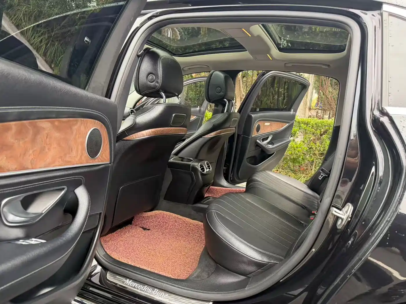 Mercedes-Benz E-Class 2016 E 300 L Luxury фото 9