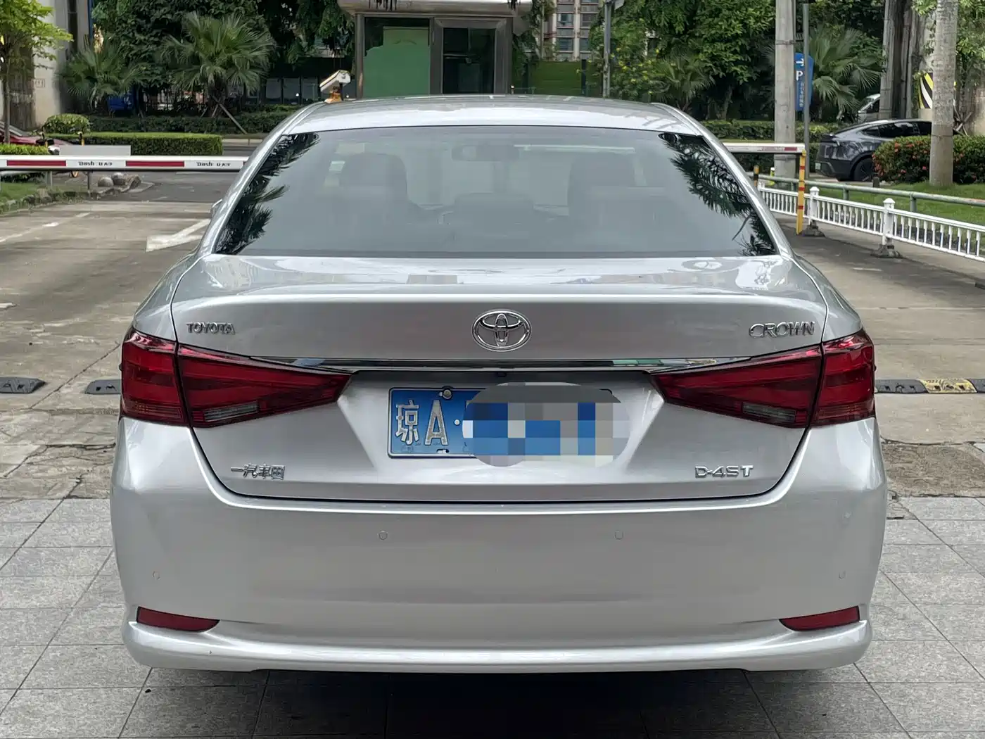 Toyota Crown 2015 2.0T Fashion фото 8