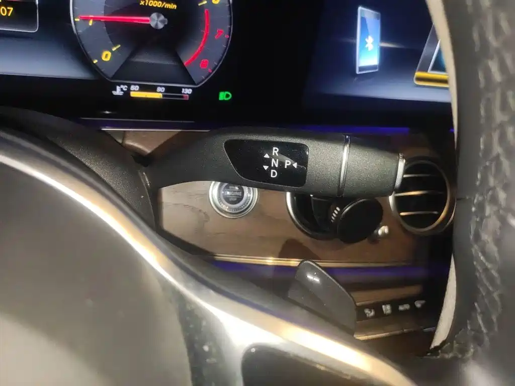 Mercedes-Benz E-Class 2020 E 300 L Luxury Model фото 10