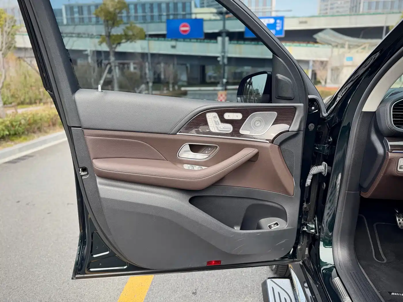 Mercedes-Benz GLS 2023 GLS 450 4MATIC Fashion Edition фото 10