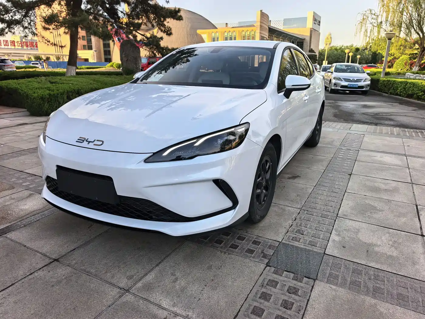 BYD Hai Bao 05 DM-i 2025 DM-i Smart Drive Edition 55KM Luxury фото 2