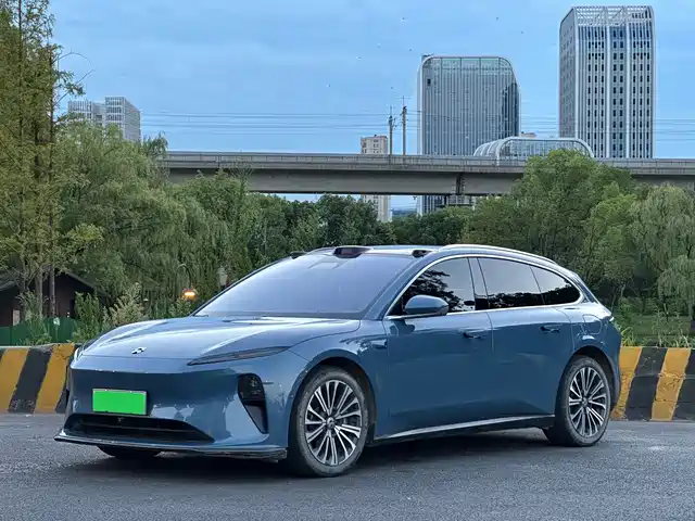 NIO ET5T 2023