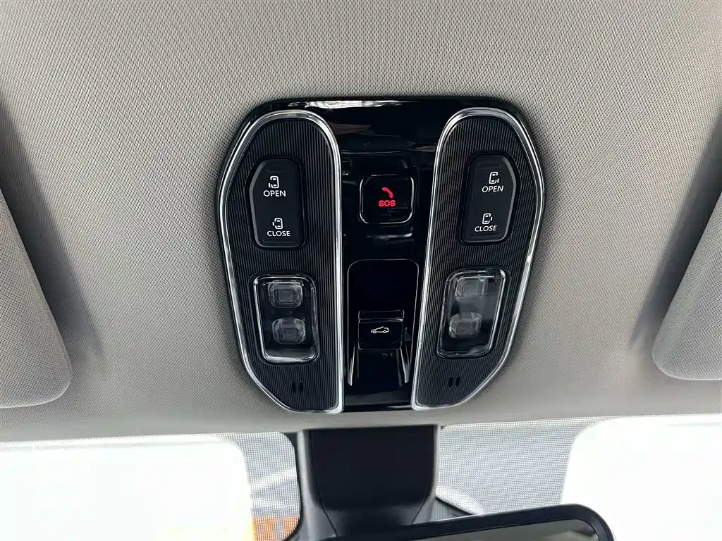 GAC TRUMPCHI TRUMPCHI M8