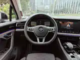 صورة 11 - Volkswagen Touareg