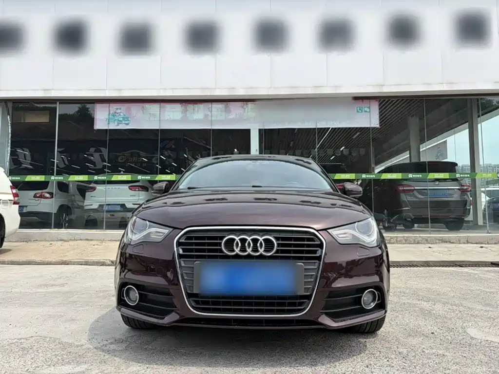 Audi A1 2015 2014 30 TFSI Sportback Comfort