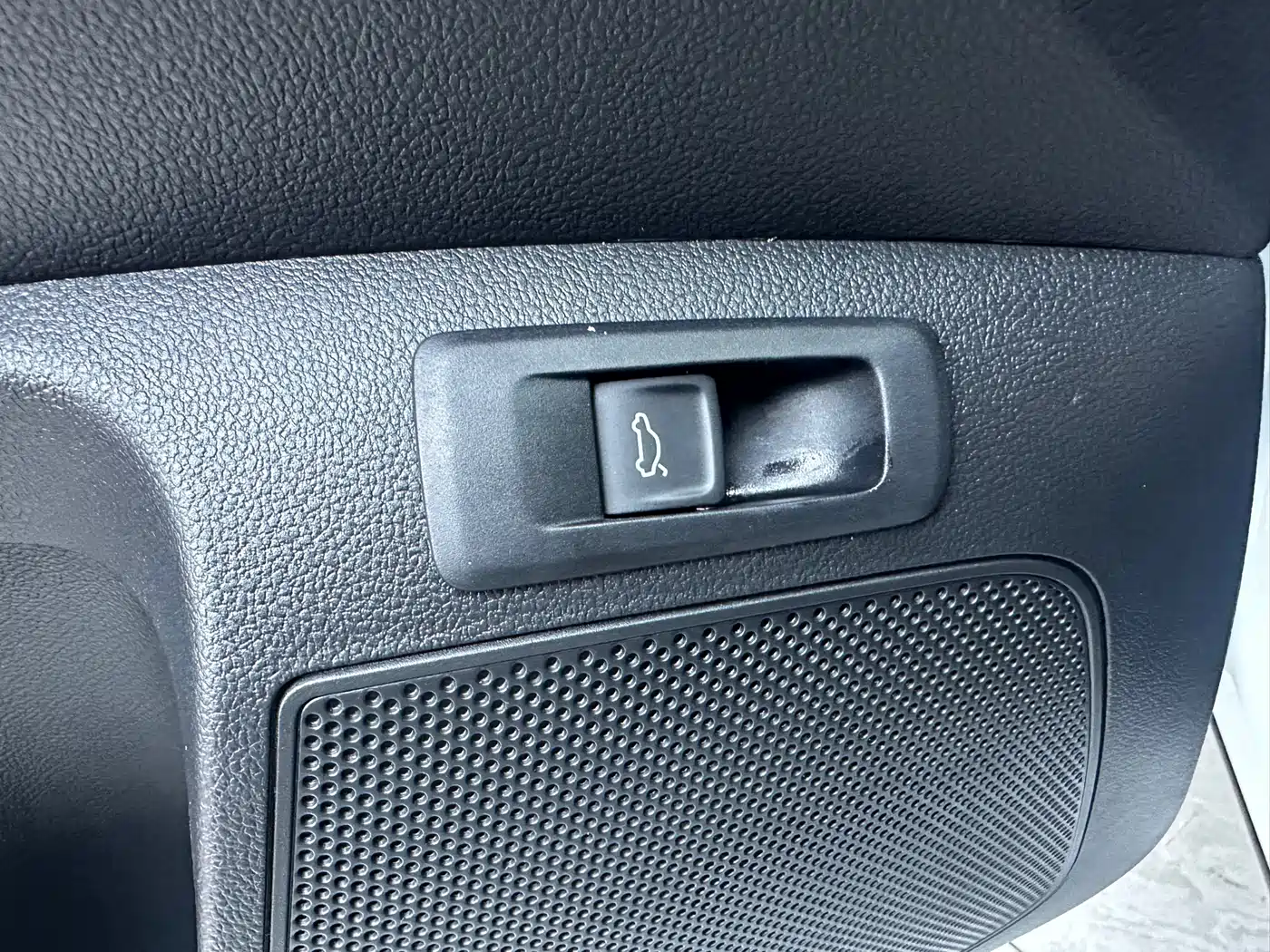 Škoda Karoq 2024 TSI280 Luxury Edition фото 14