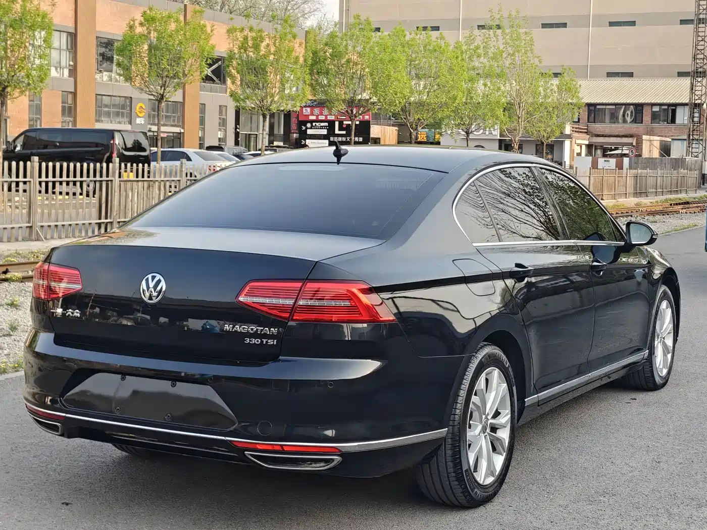 Volkswagen Magotan 2019 330TSI DSG Luxury China V фото 11