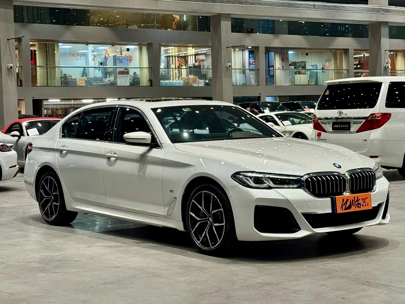 BMW 5 Series 2022 530Li Exclusive M Sport Package фото 3