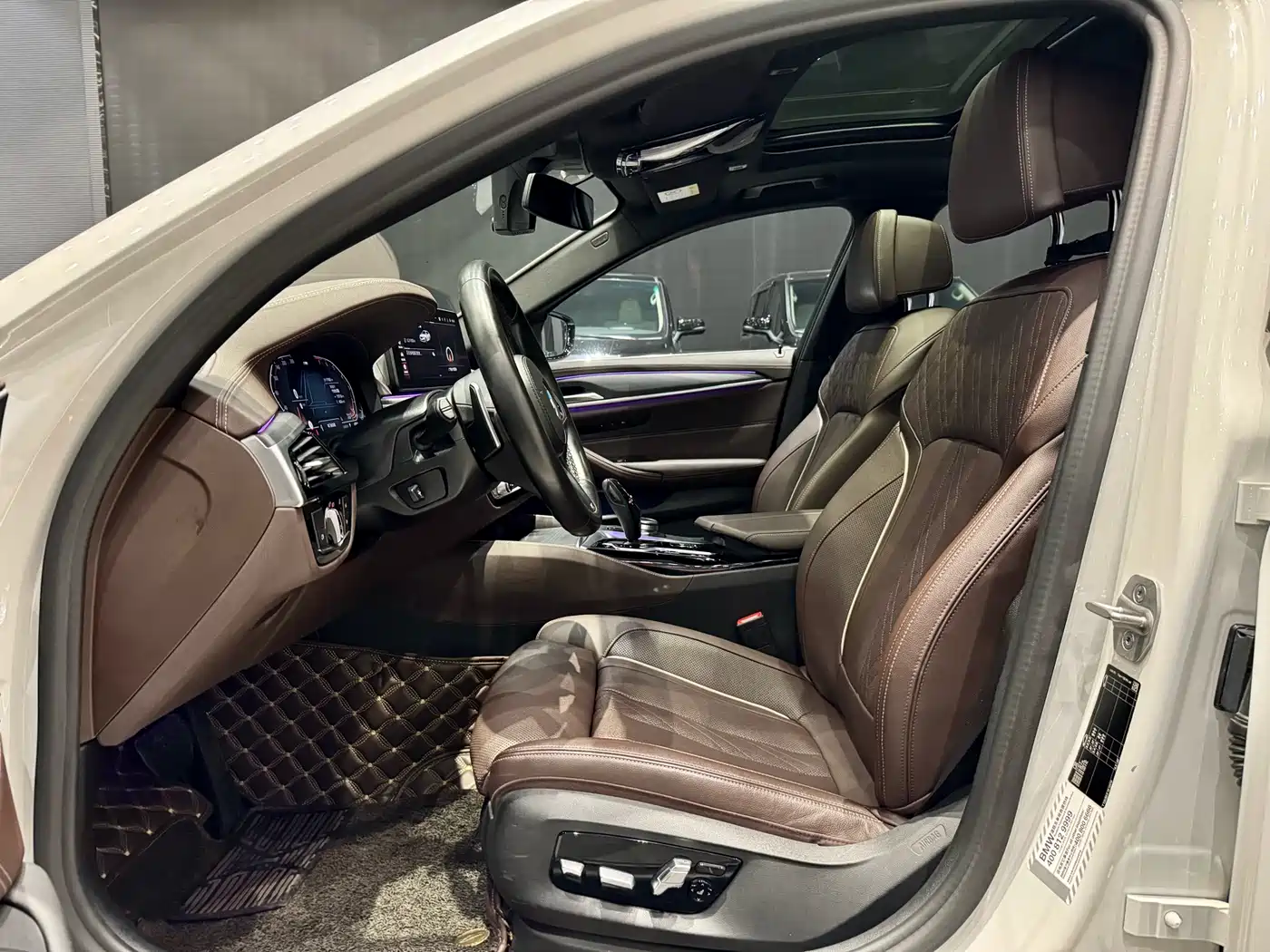 BMW 5 Series 2022 530Li Exclusive M Sport Package фото 4