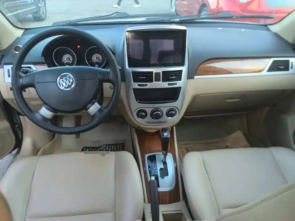 Фото 10 - Buick Excelle