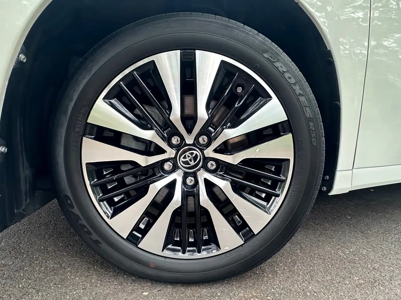 Toyota Alphard 2018 Facelift 3.5L Premium Edition фото 20