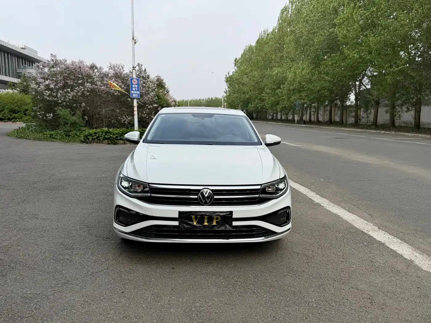 Volkswagen Bora 2023 200TSI DSG Smart PRO Edition фото 2