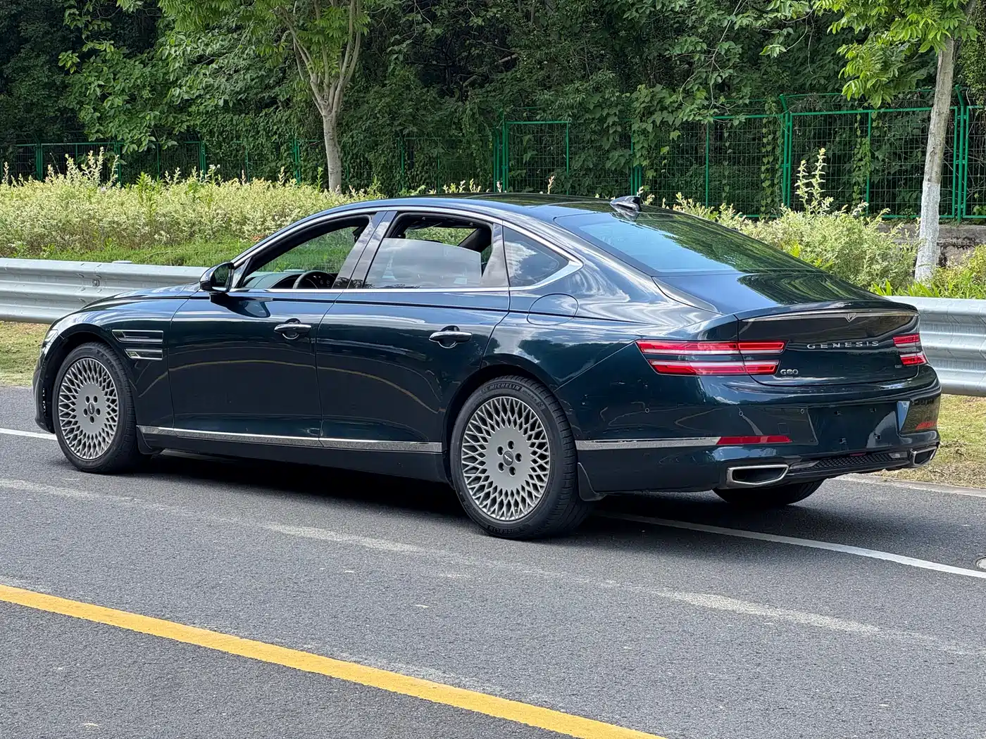 Genesis G80 2023 2.5T RWD Flagship фото 5