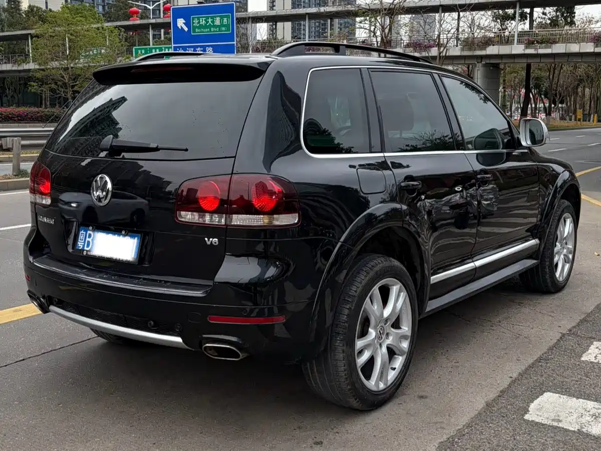 Volkswagen Touareg 2010 2009 3.0T Diesel Standard