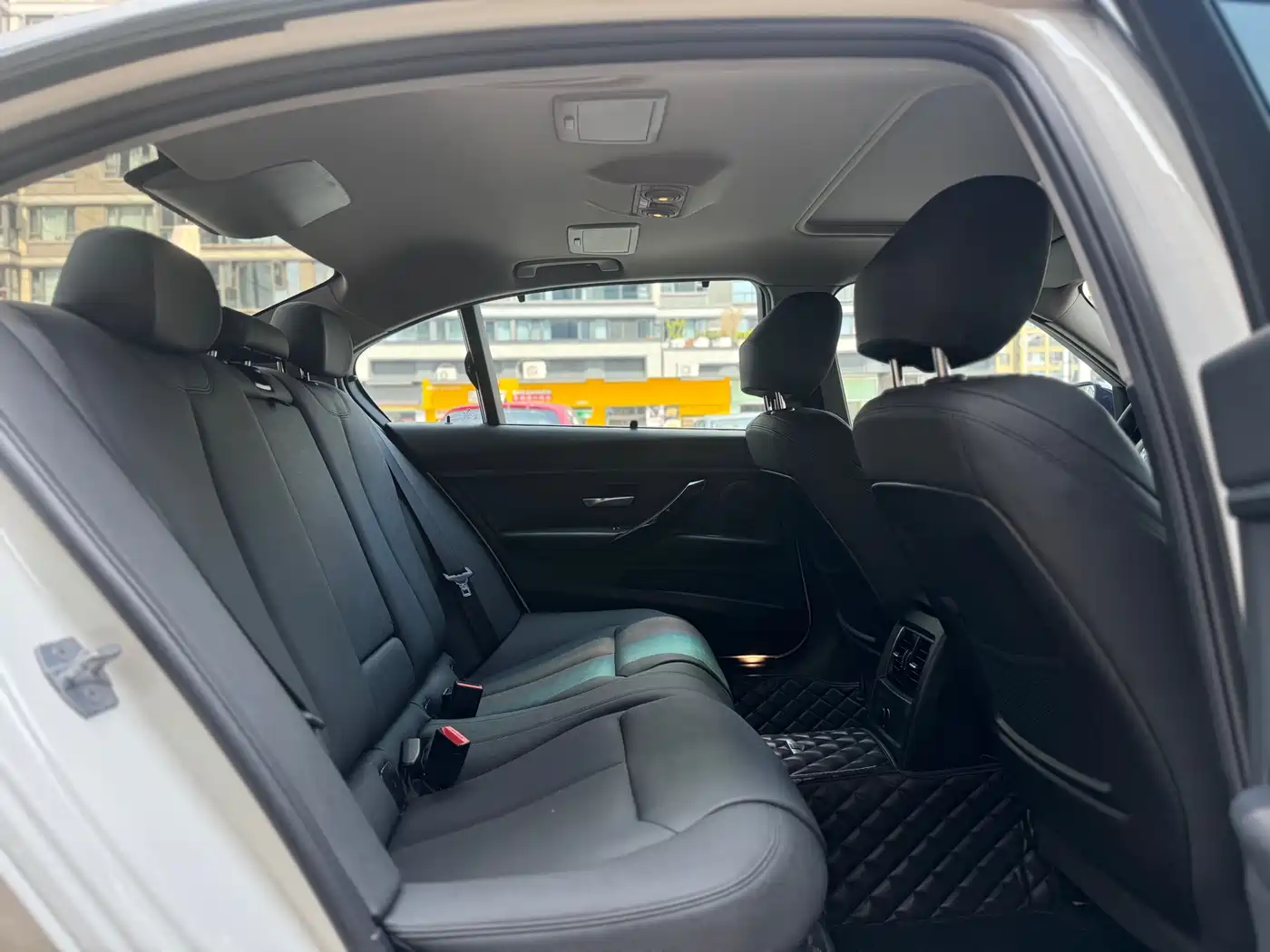 BMW 3 Series 2019 320Li M Luxury Package фото 10