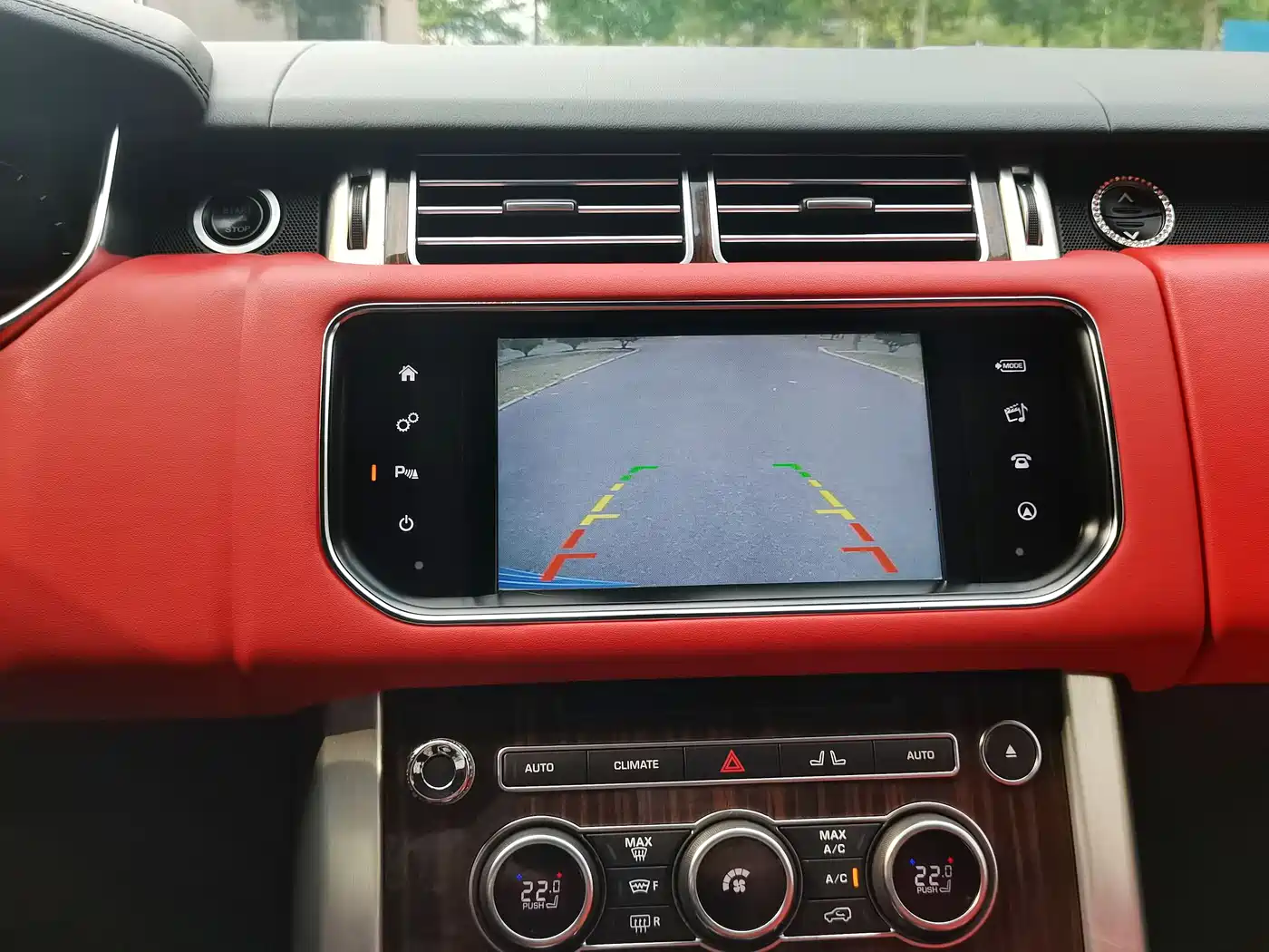 Land Rover Range Rover 2015 3.0 TDV6 Vogue фото 10