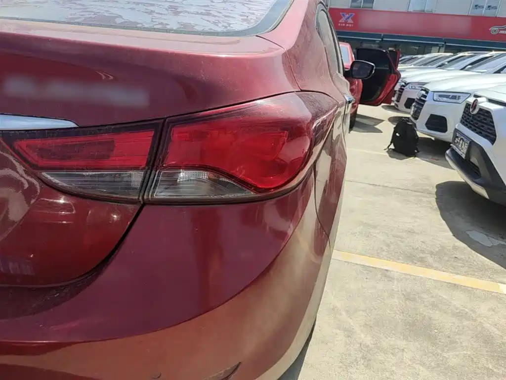 Hyundai Langdong 2016 1.6L Automatic Premium Edition фото 8