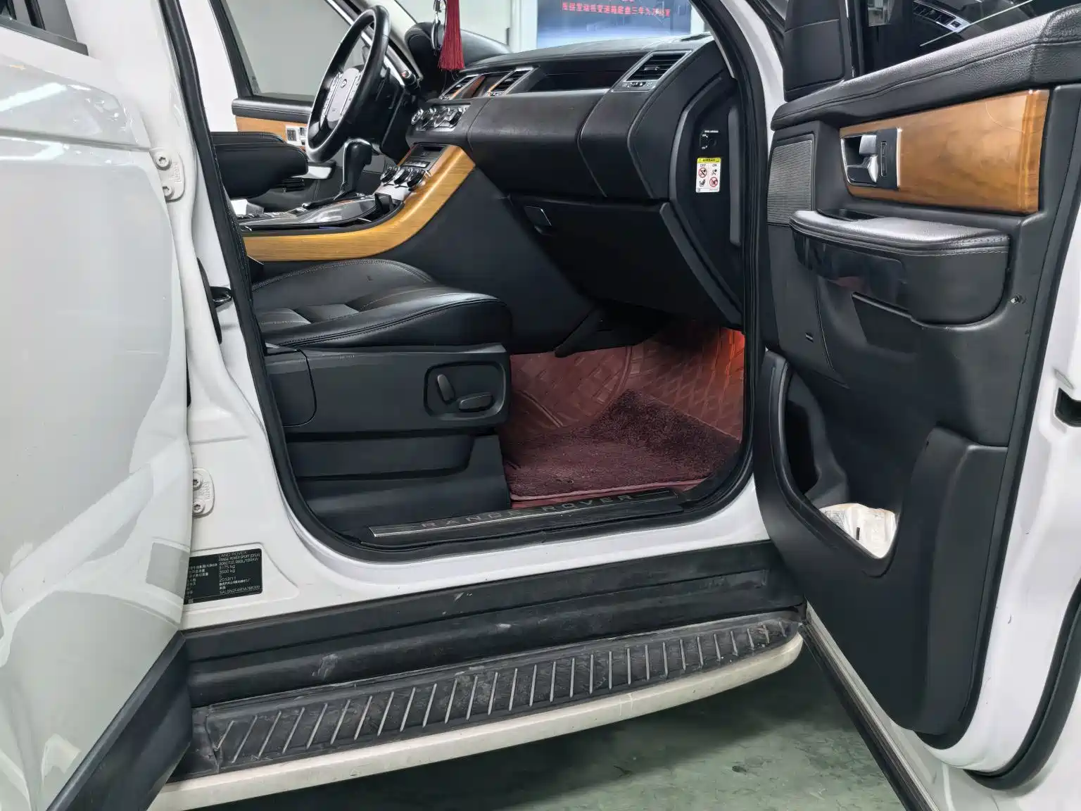 Фото 9 - Land Rover Range Rover Sport