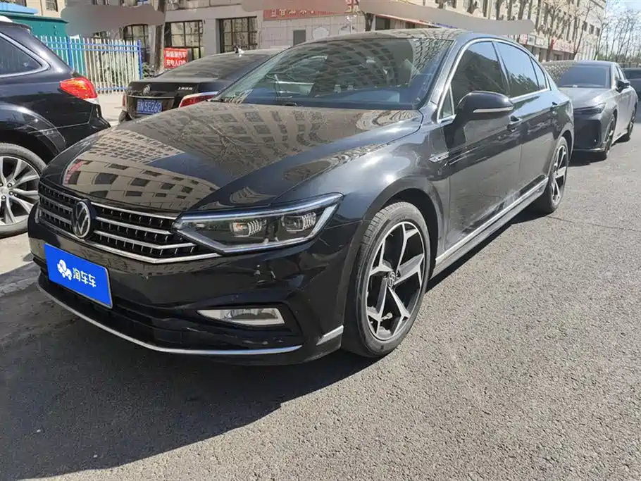 Volkswagen Magotan 2023 Model 2 Million Commemorative Edition 330TSI DSG Luxury