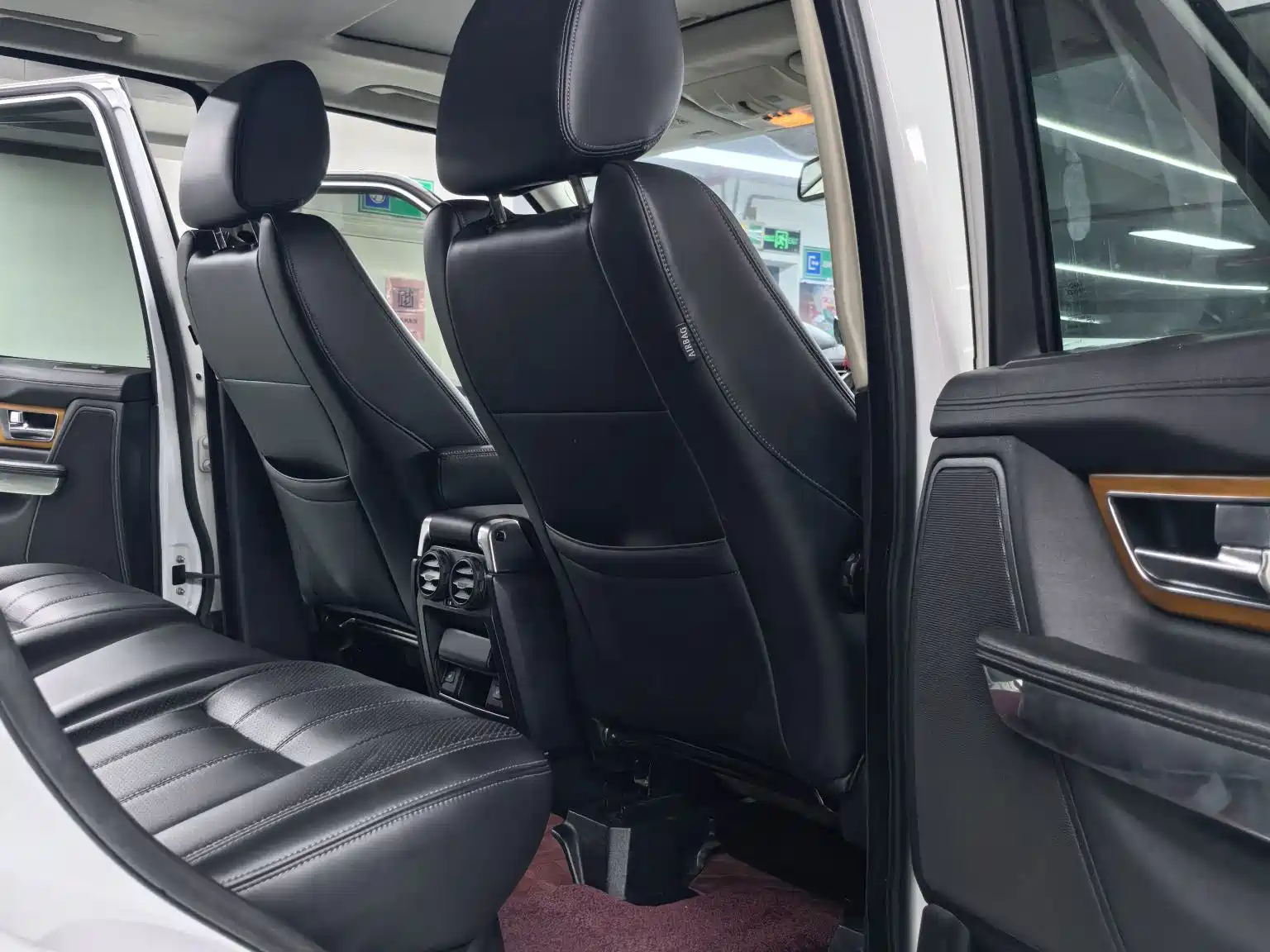 Фото 8 - Land Rover Range Rover Sport