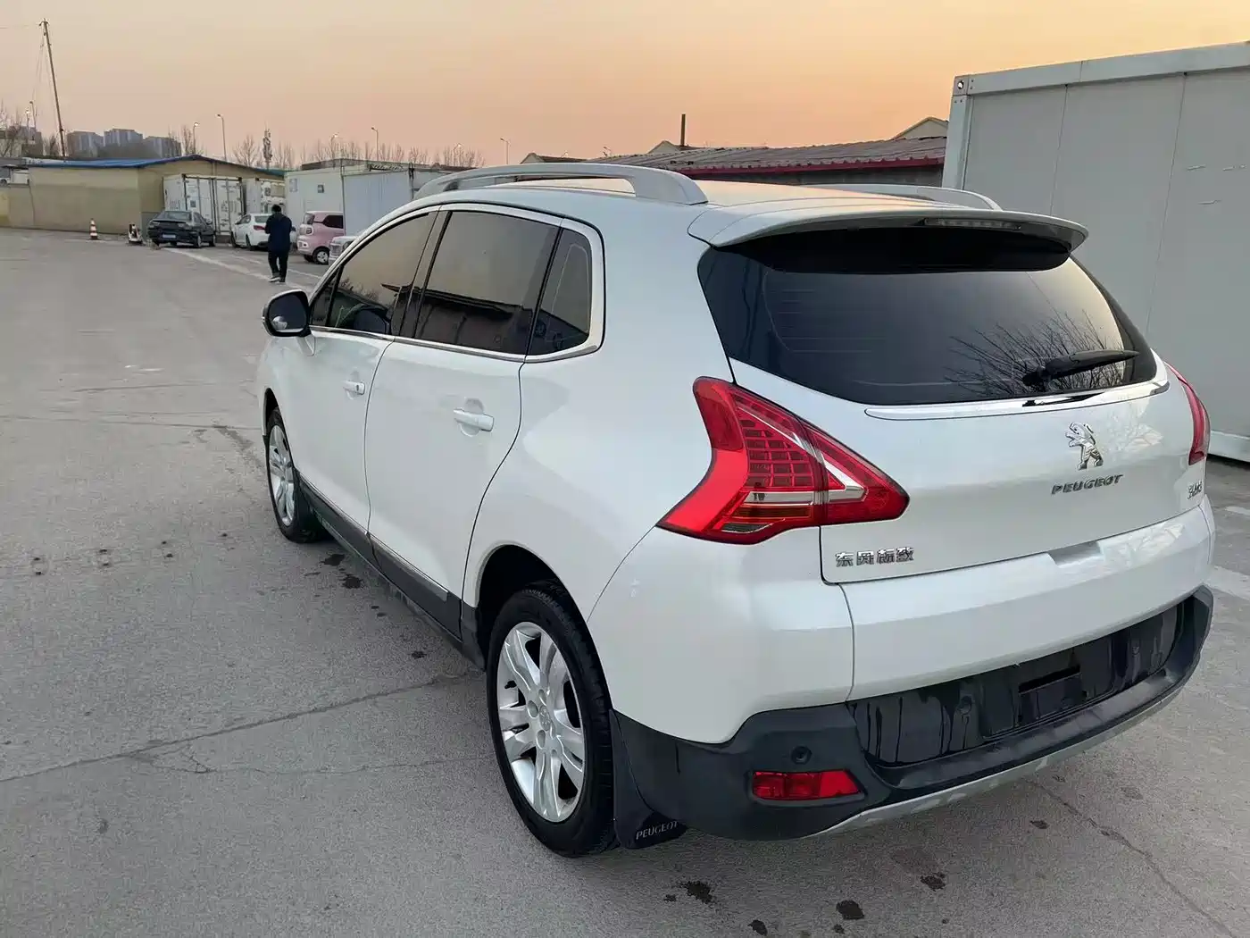 Peugeot 3008 2015 2.0L Automatic Classic Edition фото 6