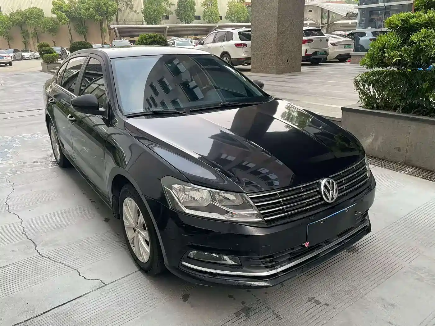 Volkswagen Lavida 2015 1.6L Automatic Comfort Edition