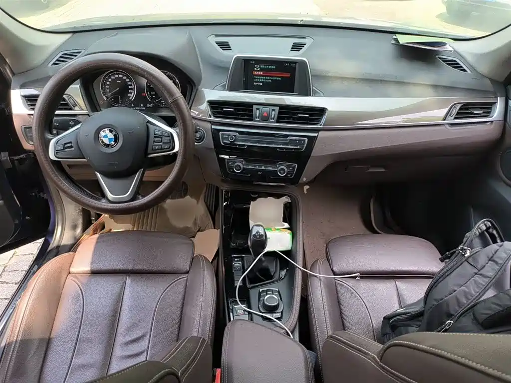 BMW X1 2019 sDrive18Li Premium Model фото 13