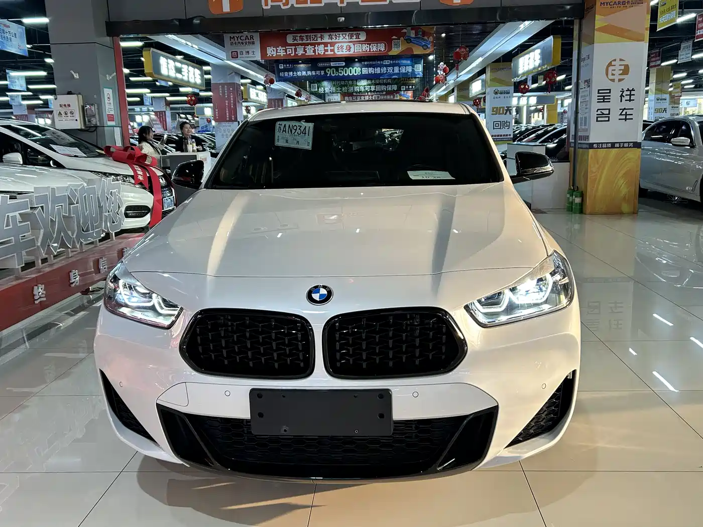 BMW X2 2021 sDrive25i Shadow Night Edition фото 2