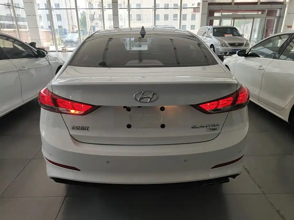 Hyundai Elantra 2019 1.4T Dual-clutch XuanDong·Vitality Type фото 6