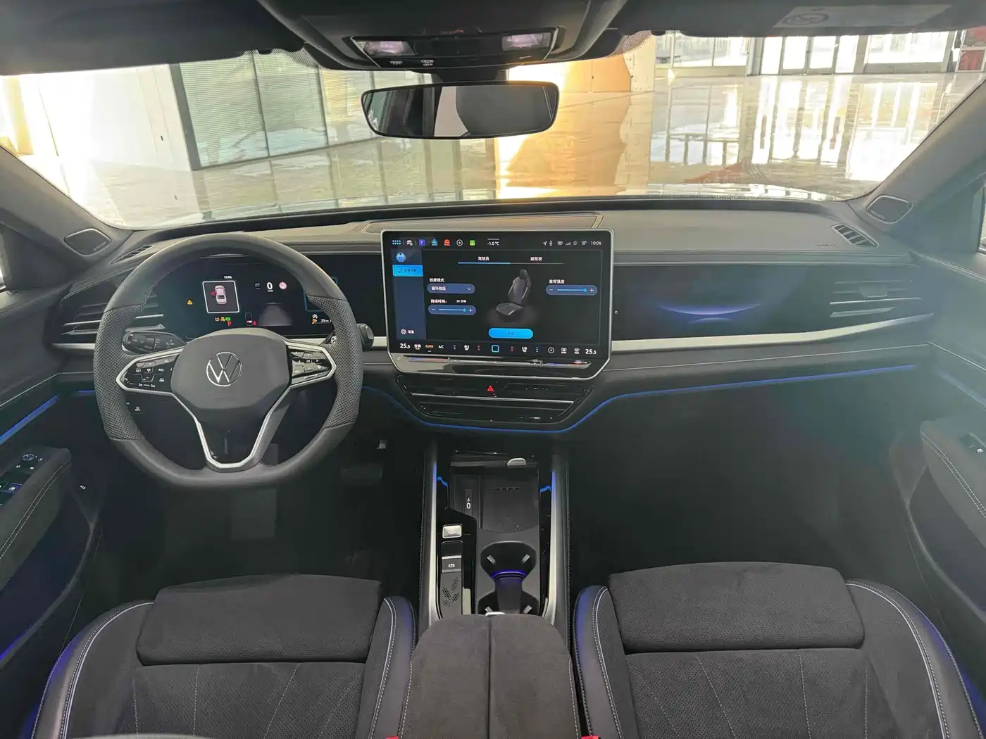 Volkswagen Passat 2025 Model Pro 380TSI Starlight Dragon Premium Edition фото 3