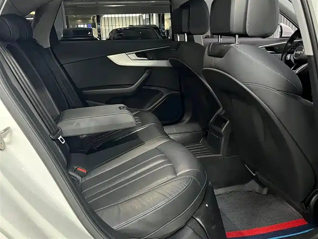 Audi A4L 2019 40 TFSI Sport (China V) фото 8
