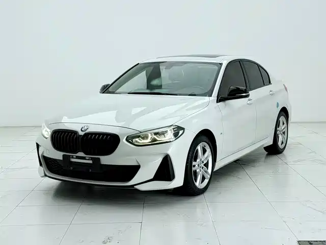 BMW 1 120i, M Спорт, чёрный пакет