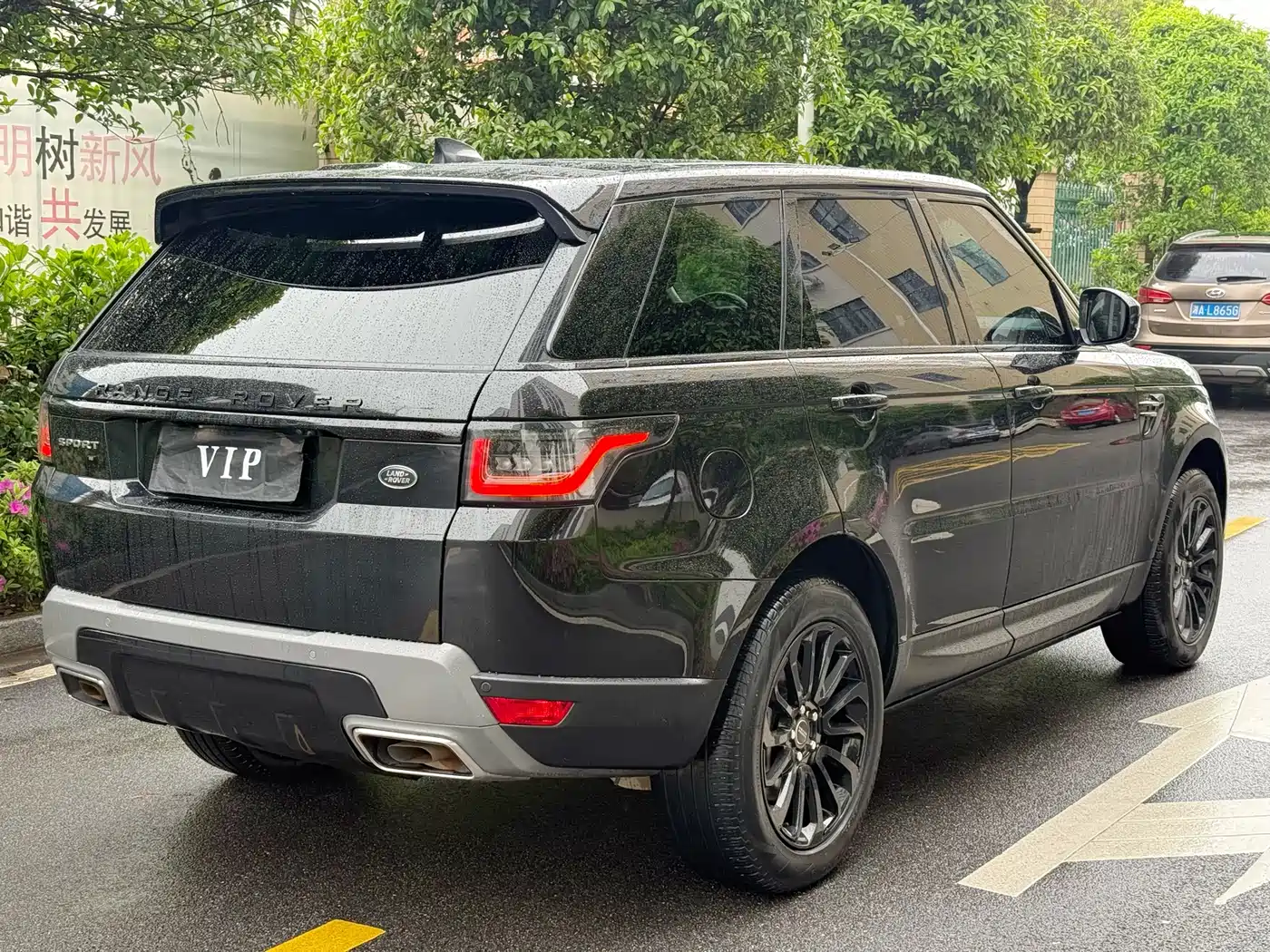 Land Rover Range Rover Sport 2021 3.0 L6 SE фото 6