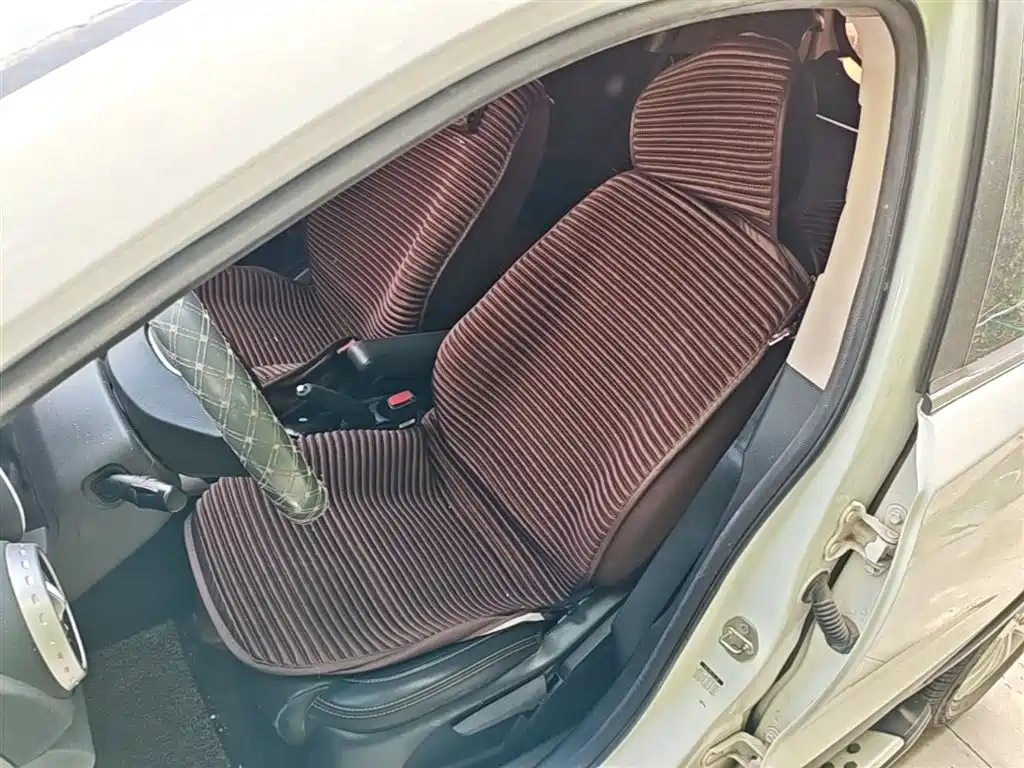 BYD Yuan 2017 1.5L Auto Cool Fashion фото 15