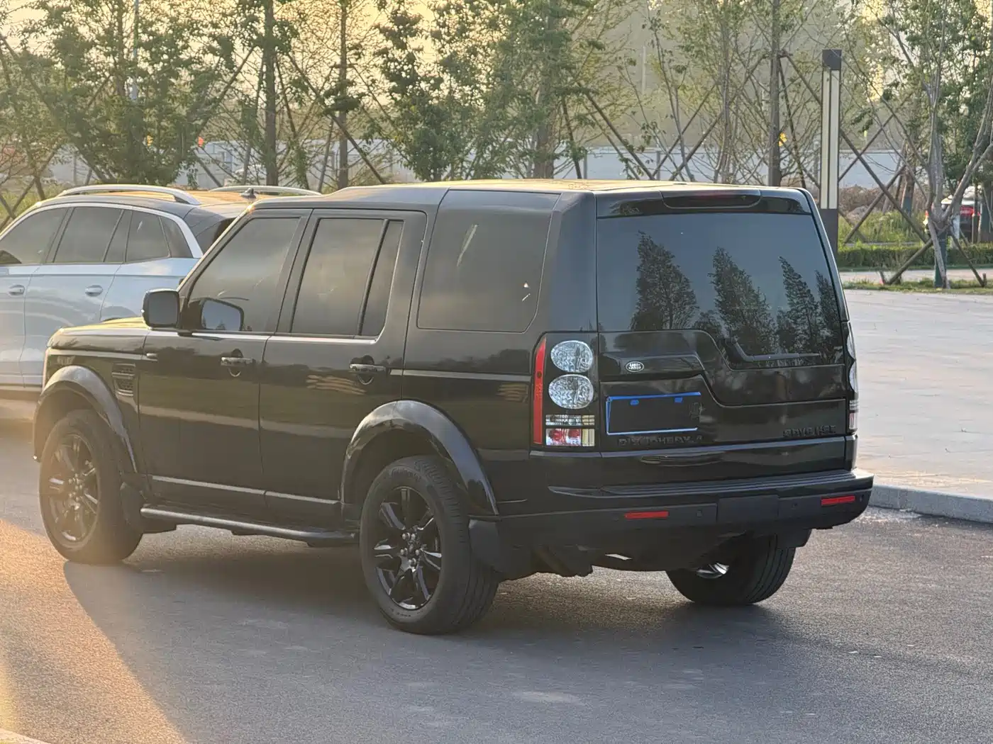 Land Rover Discovery 2013 3.0 SDV6 HSE Diesel фото 4
