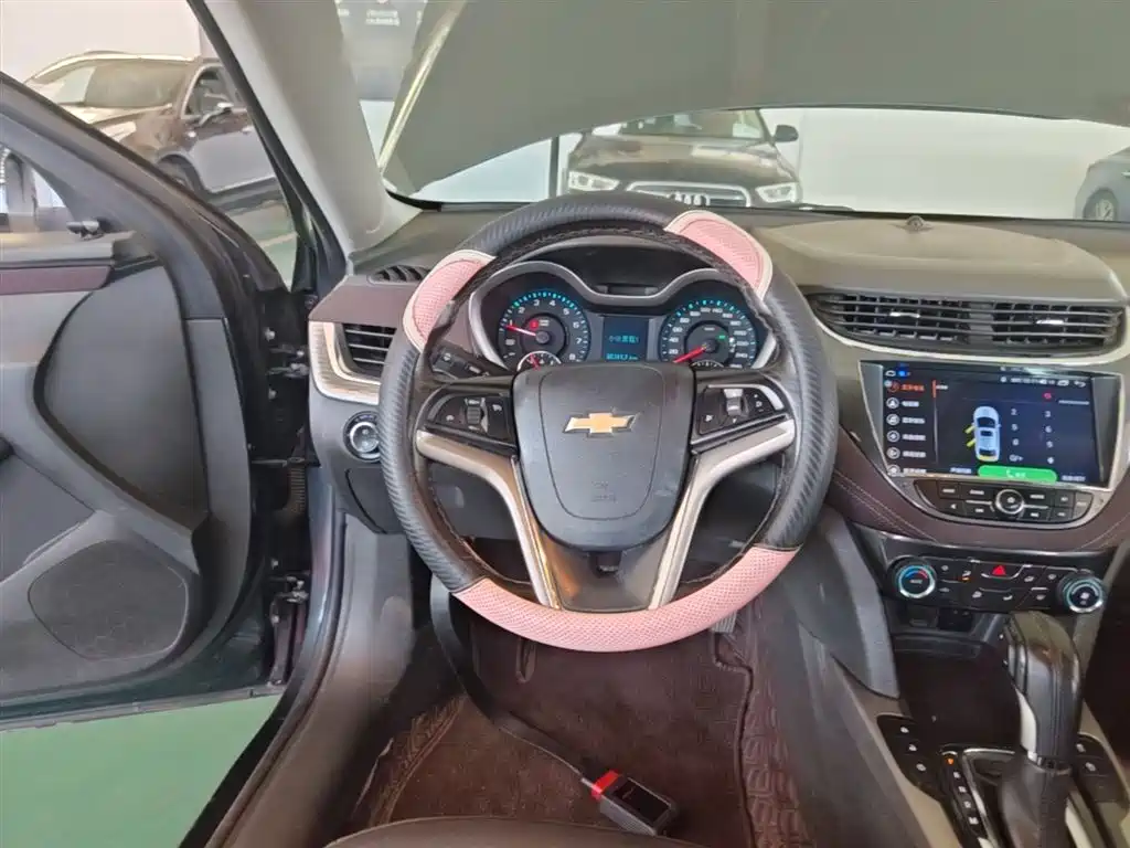 Chevrolet Malibu 2018 530T Automatic Luxury Edition фото 11