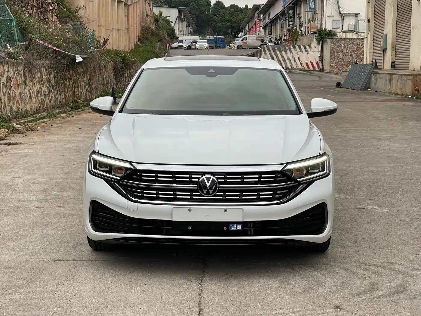 Volkswagen Sagitar 2023 300TSI DSG Surpassing Edition фото 2