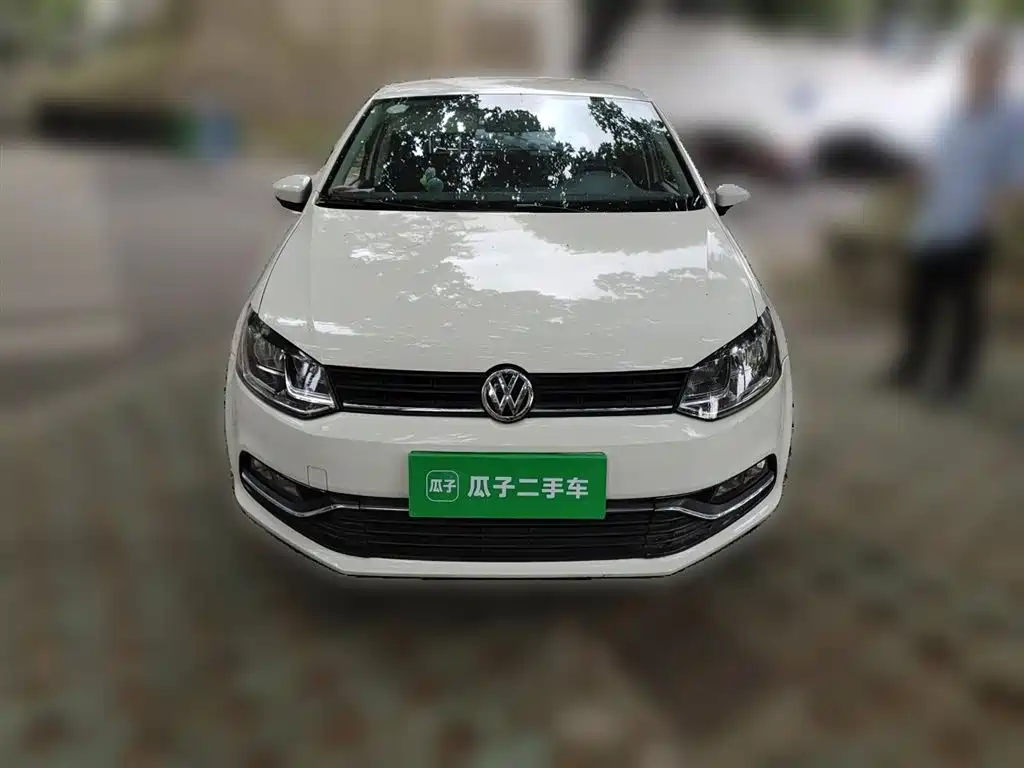 Volkswagen Polo 2014 1.6L Automatic Comfort Edition фото 24