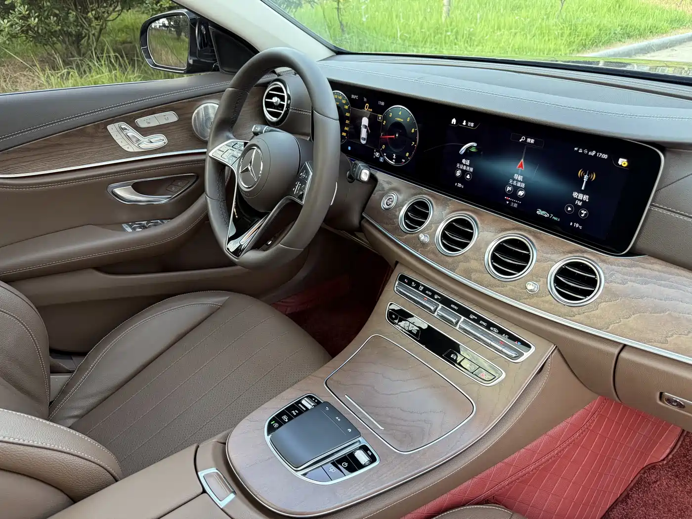 Mercedes-Benz E-Class 2022 Facelift III E 300 L Luxury фото 16