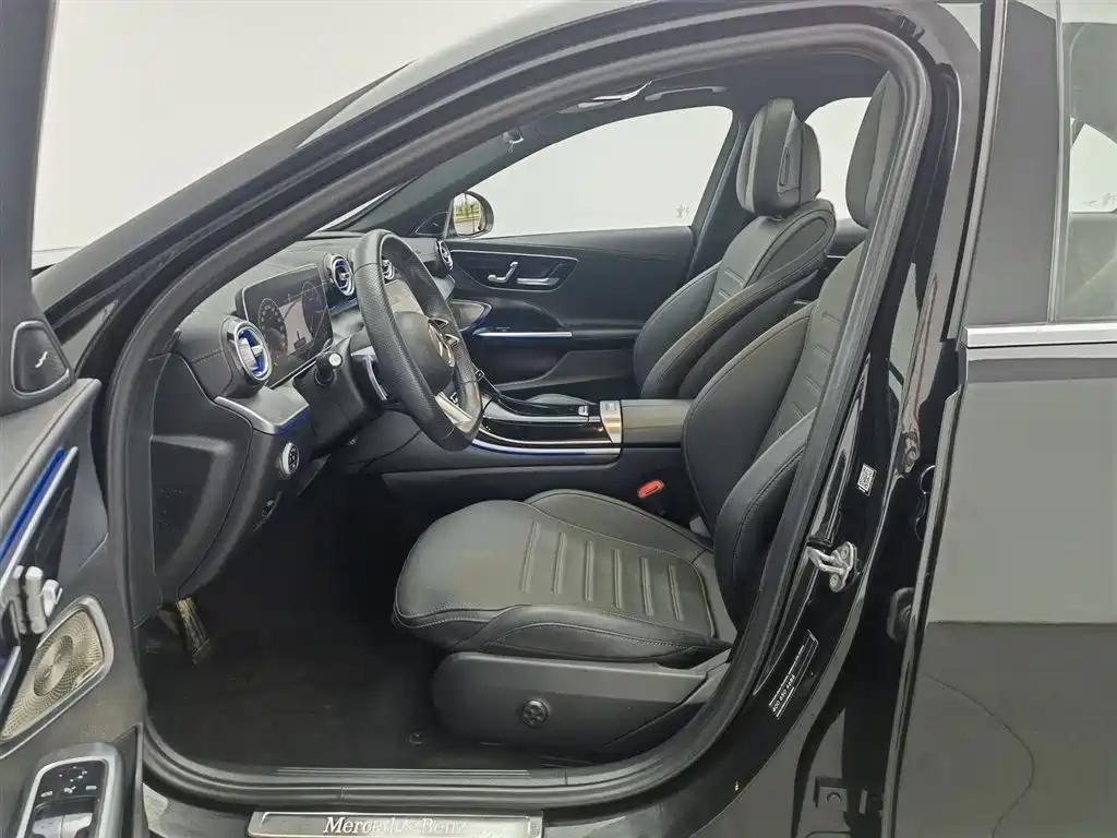 Mercedes-Benz C-Class 2023 C 260 L Sport фото 10