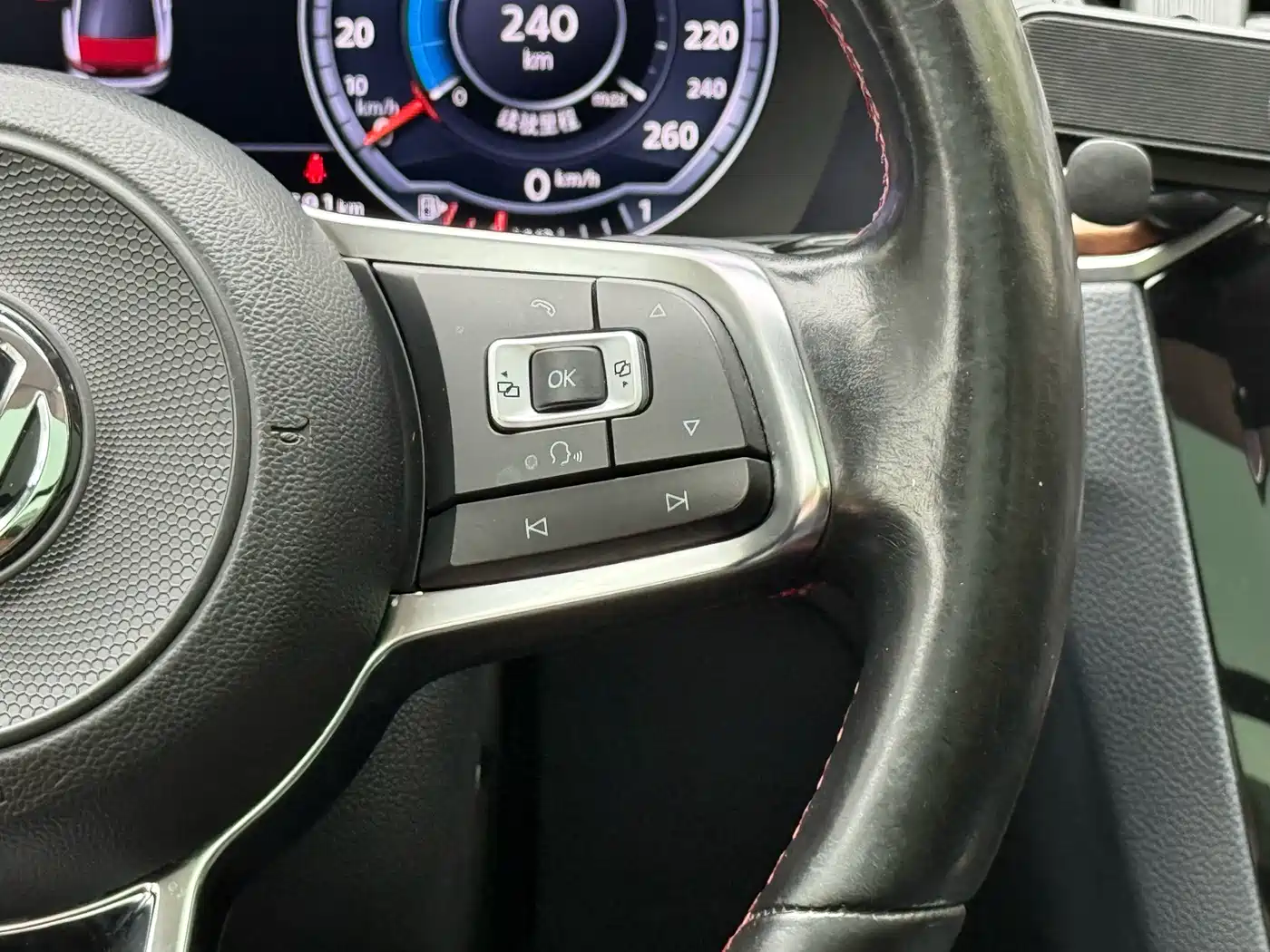Volkswagen Magotan 2017 380TSI DSG Premium фото 12