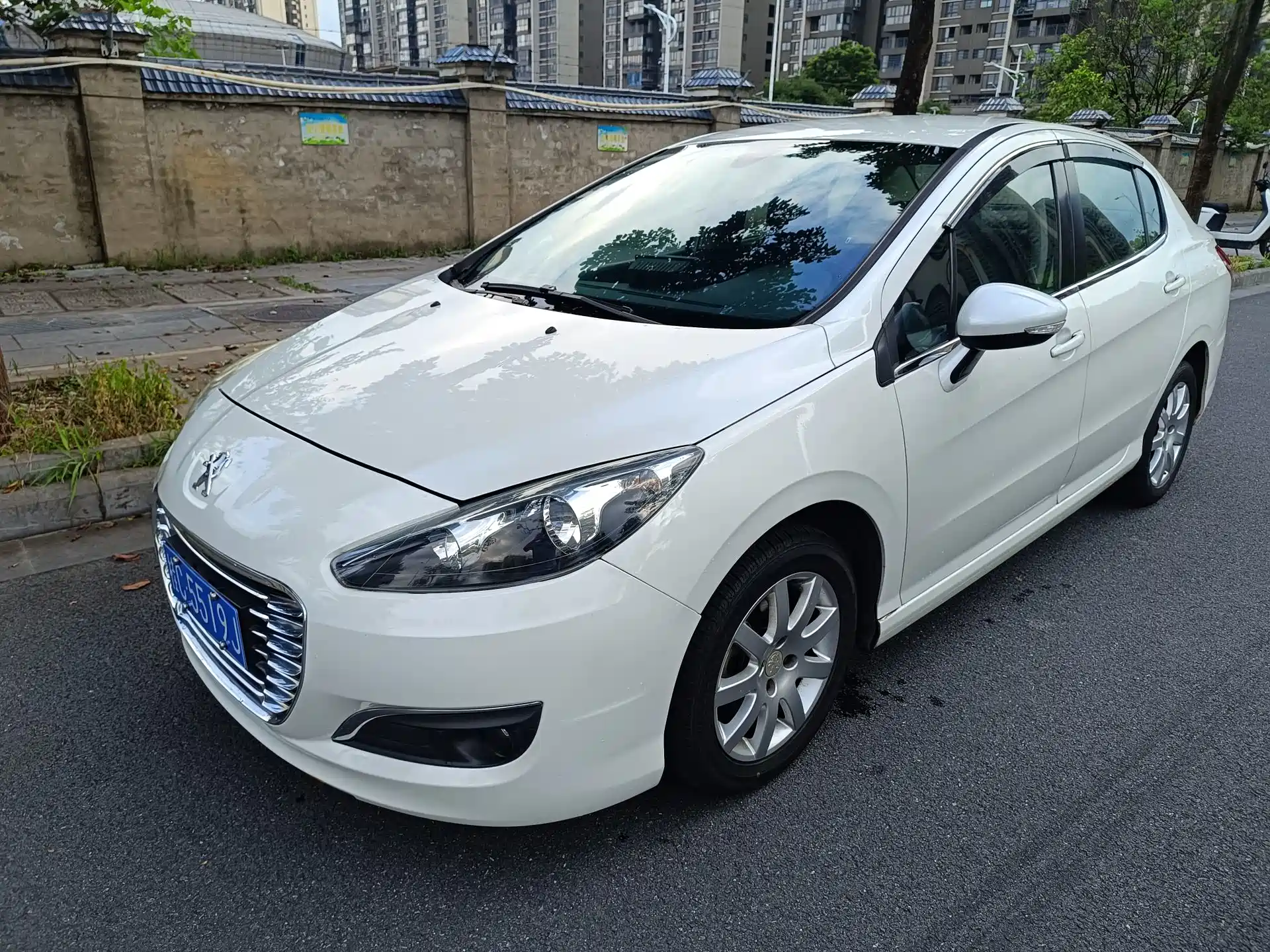 Photo 1 - Peugeot 308